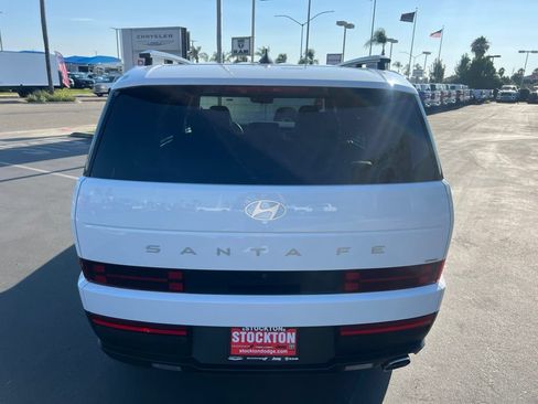 Used 2026 Hyundai Santa Fe SEL AWD/4WD image 17