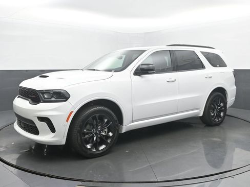 Used 2024 Dodge Durango GT AWD/4WD image 2