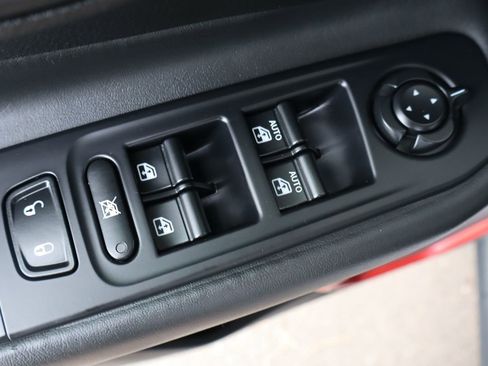 Used 2018 Jeep Renegade Trailhawk AWD/4WD image 27