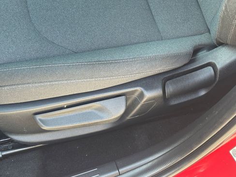 Used 2025 Kia K4 LXS image 23