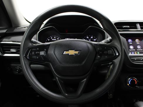 Used 2023 Chevrolet TrailBlazer LS FWD image 11