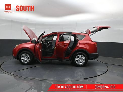 Used 2015 Toyota RAV4 LE AWD/4WD image 51
