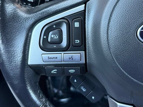 Used 2017 Subaru Outback 2.5i Limited AWD/4WD image 28
