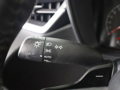 Used 2022 Toyota Corolla SE FWD image 32