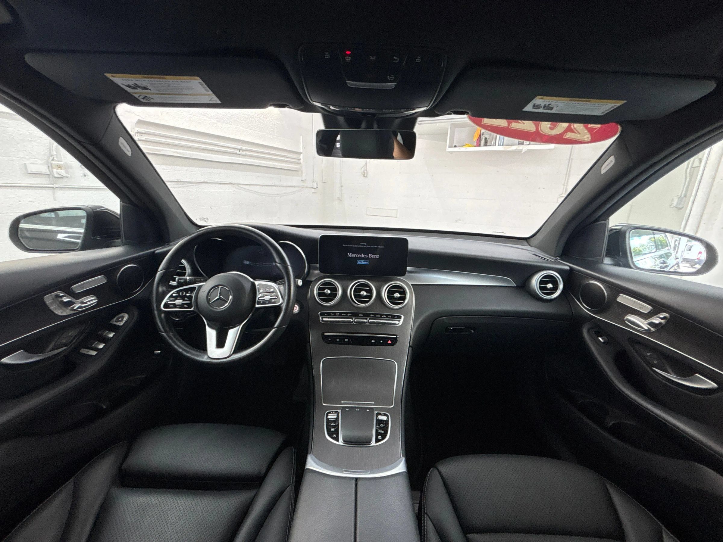 Used 2022 Mercedes-Benz GLC 300 4MATIC image 17