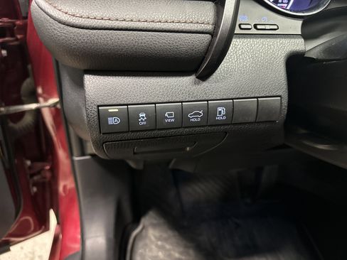 Used 2019 Toyota Camry XLE image 36