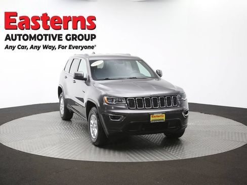 Used 2020 Jeep Grand Cherokee Laredo AWD/4WD image 49