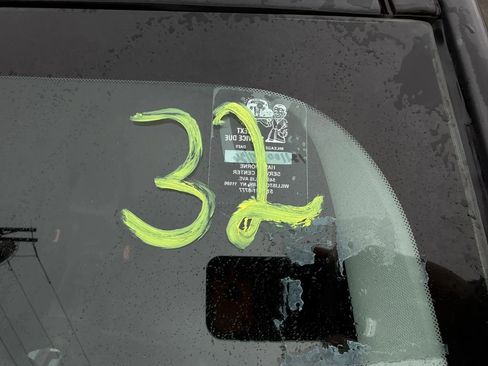 Used 2015 Subaru Forester 2.5i w/ Alloy Wheel Package image 28