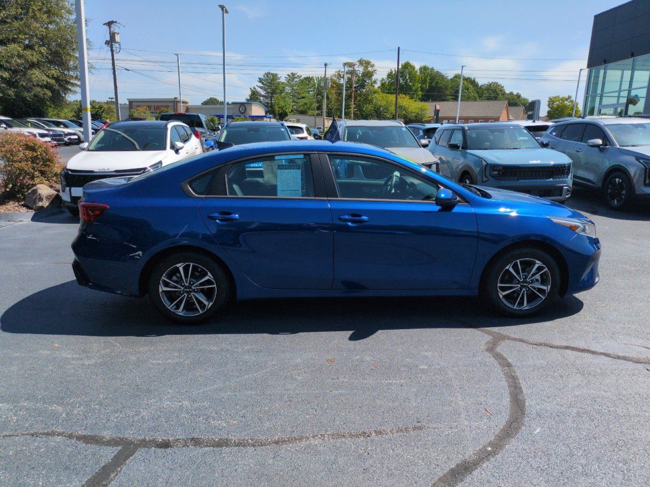 Certified 2024 Kia Forte LXS FWD image 8
