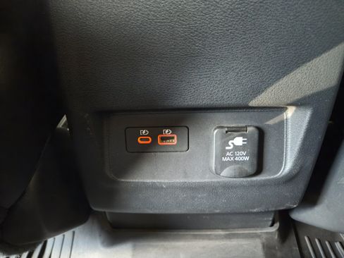Used 2022 Nissan Frontier PRO-4X w/ Pro-4X Premium Package AWD/4WD image 31