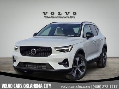 Used 2026 Volvo XC40 B5 Plus w/ Protection Package Premier