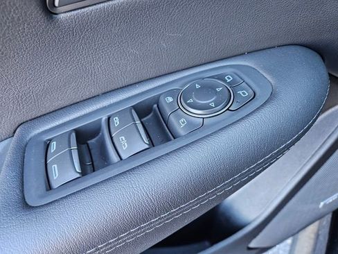 Certified 2025 Cadillac XT5 Premium Luxury image 31