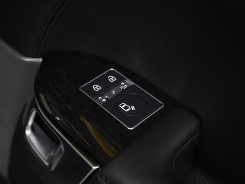 Used 2022 Land Rover Range Rover Sport HSE Silver Edition image 15