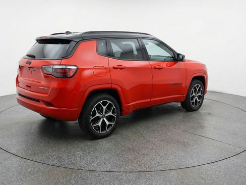 Used 2025 Jeep Compass Limited AWD/4WD image 9
