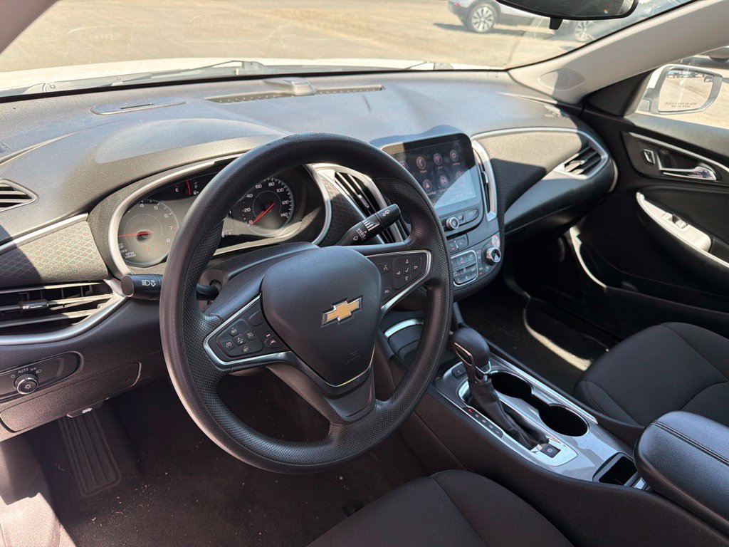 Used 2024 Chevrolet Malibu LT FWD image 7