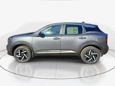 New 2026 Nissan Kicks SV FWD image 5