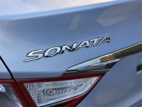 Used 2013 Hyundai Sonata Limited w/ Premium Pkg image 15
