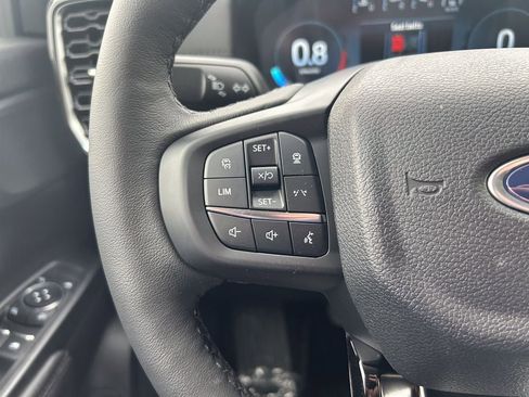 New 2026 Ford Ranger Lariat w/ Black Appearance Package image 28