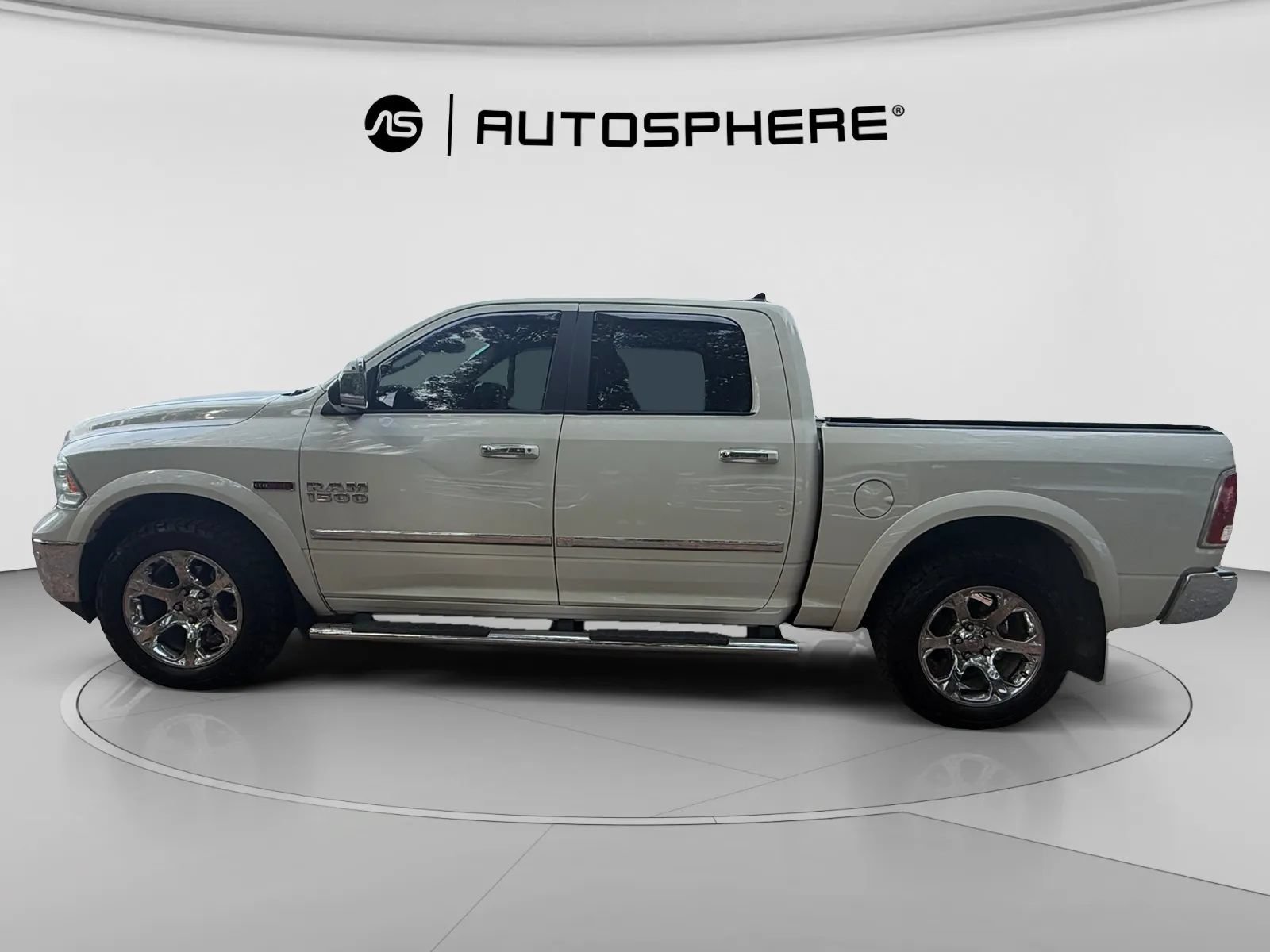 Used 2017 RAM 1500 Laramie w/ Convenience Group AWD/4WD image 4