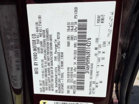 Used 2018 Ford Fusion SE w/ Fusion SE Technology Package FWD image 12