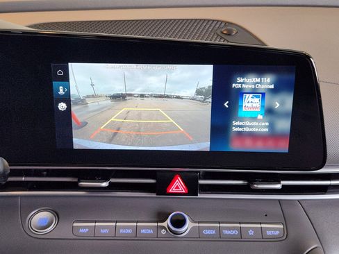 Used 2023 Hyundai Elantra SEL w/ Convenience Package FWD image 17