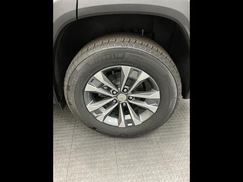 New 2027 Chevrolet Equinox LT w/ Safety and Technology Package AWD/4WD image 39