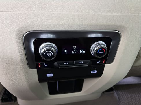 Certified 2024 GMC Yukon XL Denali AWD/4WD image 21