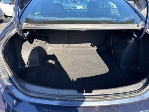 Used 2017 Chevrolet Malibu LT image 41