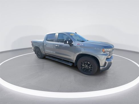 Used 2022 Chevrolet Silverado 1500 RST w/ LPO, Blackout Package image 2