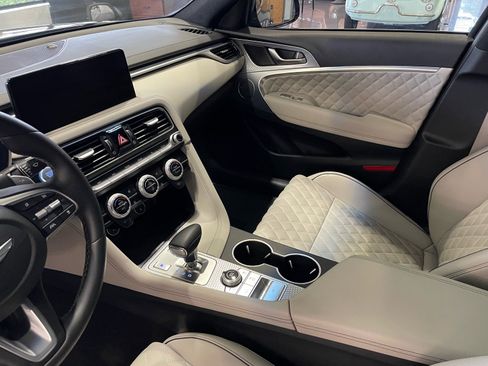 Used 2022 Genesis G70 3.3T w/ Sport Prestige Package AWD/4WD image 29