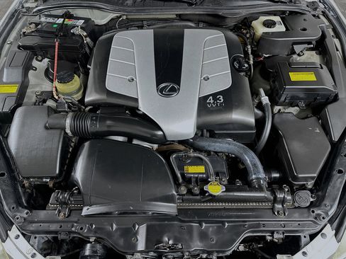 Used 2003 Lexus SC 430 Convertible image 27