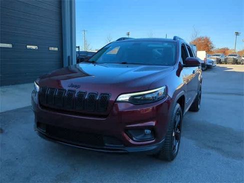 Used 2020 Jeep Cherokee Latitude Plus image 11