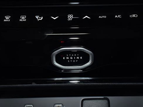 New 2026 Jeep Grand Cherokee Limited w/ Limited Altitude Package AWD/4WD image 22