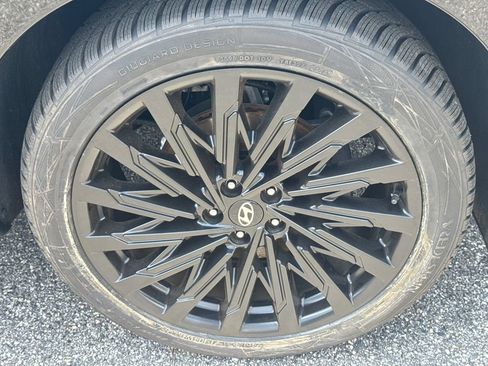 Used 2024 Hyundai Santa Fe Calligraphy FWD image 14