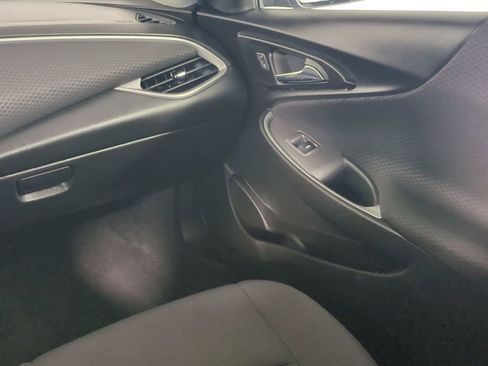 Used 2025 Chevrolet Malibu LT image 17