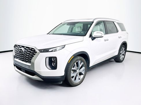 Used 2020 Hyundai Palisade SEL w/ Premium Package FWD image 3
