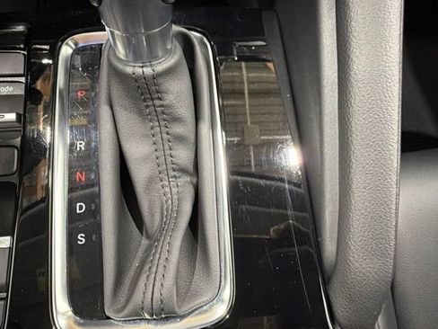 Certified 2025 Acura Integra FWD image 38