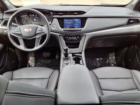 Used 2022 Cadillac XT5 Premium Luxury w/ Technology Package AWD/4WD image 15