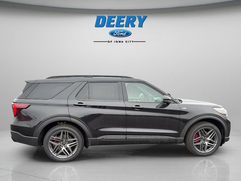 New 2026 Ford Explorer ST-Line w/ ST-Line Street Pack AWD/4WD image 16