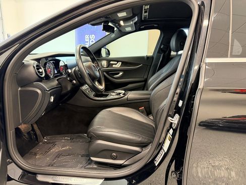 Used 2018 Mercedes-Benz E 300 image 18