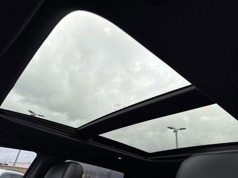 Used 2018 Jeep Grand Cherokee Limited image 29