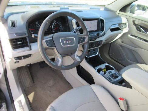 Used 2018 GMC Terrain Denali w/ Advanced Safety Package image 15