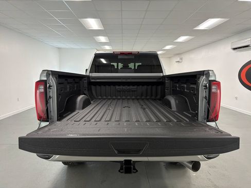 New 2026 GMC Sierra 2500 SLT AWD/4WD image 8