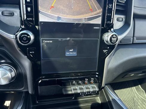 Used 2023 RAM 1500 Laramie AWD/4WD image 32