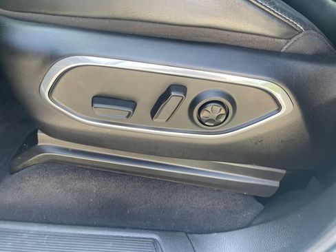 Used 2023 Jeep Wagoneer Series II AWD/4WD image 42