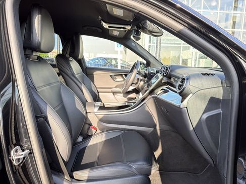 Used 2024 Mercedes-Benz GLC 300 w/ Winter Package image 23