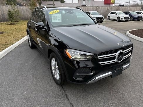 Used 2025 Mercedes-Benz GLE 350 4MATIC image 1