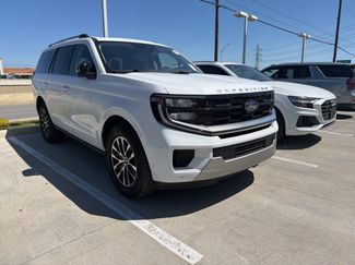 Used 2025 Ford Expedition Platinum video 1