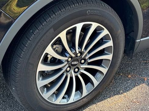 Certified 2024 Lincoln Aviator Reserve AWD/4WD image 15