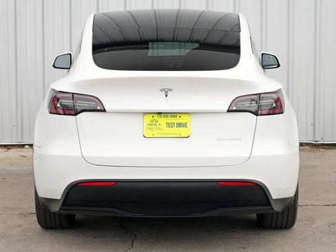 Used 2020 Tesla Model Y Long Range image 51